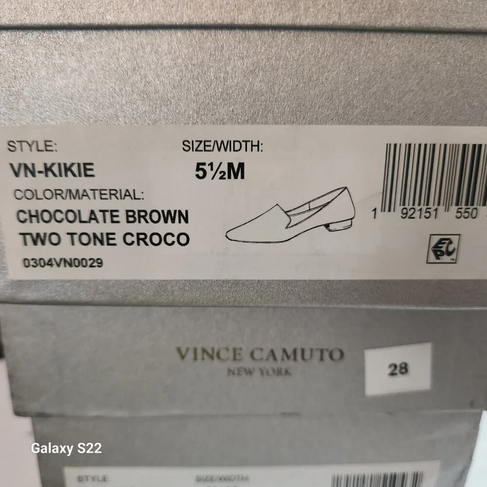Vince Camuto "Kikie"Chocolate Brown Croco loafers. SOLD SOLD SOLD - Picture 10 of 10